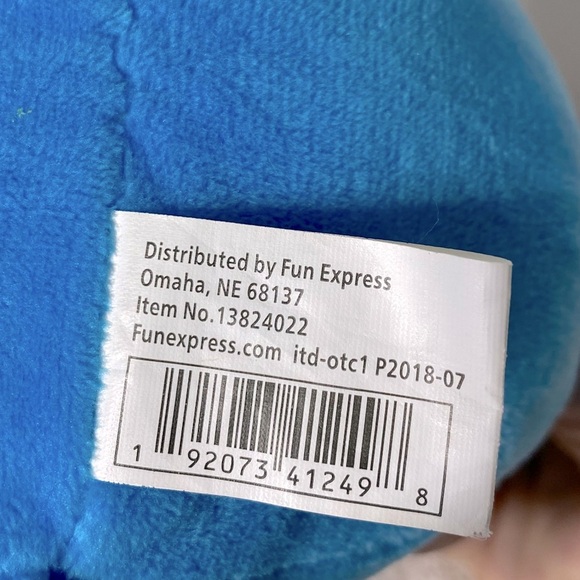Fun Express Blue Yellow Triceratops Dinosaur Head Plush Toy - Picture 7 of 10